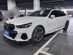 BMW 5 Series 530Li Premier M Sport Package - ფოტო 1