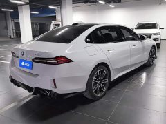 BMW 5 Series 530Li Premier M Sport Package - ფოტო 3