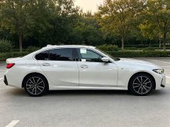 BMW 3 Series 320Li M Sport Package - ფოტო 4
