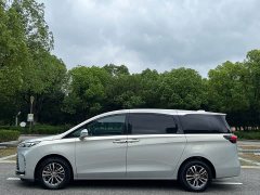 Buick GL8 2025 Land Executive Cabin Smart Enjoyment Edition - ფოტო 3