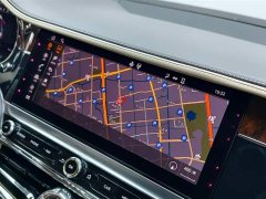 Bentley Flying Spur 4.0T V8 Elegance Edition - ფოტო 13