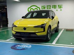 Volvo EX30 2025 Rear-Wheel Drive Extended Range Ultra - ფოტო 1