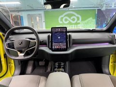 Volvo EX30 2025 Rear-Wheel Drive Extended Range Ultra - ფოტო 13