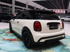 BMW MINI 1.5T COOPER Artist - ფოტო 4
