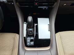 Toyota Vellfire 2024 Crown Hybrid 2.5L Executive Premier Edition - ფოტო 16