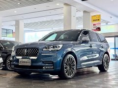 Lincoln Aviator 3.0T V6 AWD Presidential Edition - ფოტო 1