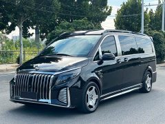 Mercedes-Benz Vito 2024 2.0T Business Edition 7-Seater - ფოტო 1