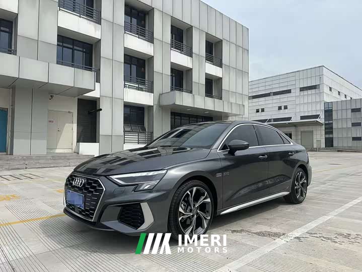 Audi A3 A3L Limousine 35 TFSI Edition