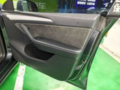 Tesla Model Y Rear-Wheel Drive - ფოტო 10