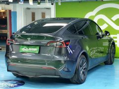 Tesla Model Y Rear-Wheel Drive - ფოტო 17