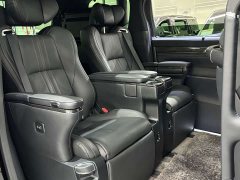 Lexus LM 2020 300h 7-Seater Elegant Edition - ფოტო 15