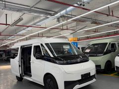 Long-Range Super Remote Super VAN Yuche Edition Short Wheelbase Medium Roof 83kWh - photo 3