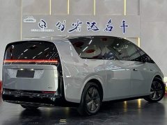 Li Auto Li Xiang MEGA 2024 Ultra - ფოტო 2