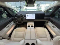 Li Auto Li Xiang MEGA 2024 Ultra - ფოტო 9
