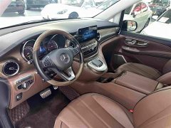 Mercedes-Benz V-Class 2022 V 260 L Long Wheelbase Luxury Edition - ფოტო 11