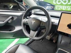 Tesla Model Y Rear-Wheel Drive - ფოტო 15
