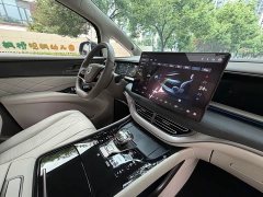 Denza D9 2022 DM-i 970 AWD Flagship - ფოტო 17