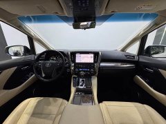 Toyota Vellfire 2021 Crown Hybrid 2.5L HV Luxury Edition - ფოტო 13