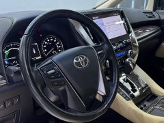 Toyota Vellfire 2021 Crown Hybrid 2.5L HV Luxury Edition - ფოტო 16