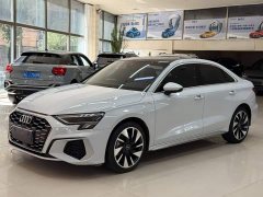 Audi A3 A3L Limousine 35 TFSI Fashion Sport - ფოტო 1