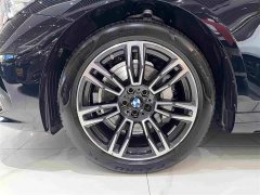 BMW 5 Series 530Li Premier M Sport Package - ფოტო 10