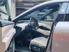 Xiaomi YU7 Four-Wheel Drive Max Edition - ფოტო 9