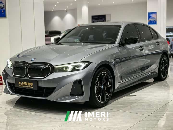 BMW i3 eDrive 40 L Midnight Edition Package