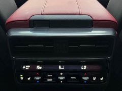 Lexus LX 600 - ფოტო 11