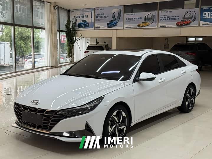 Hyundai Elantra 1.5L CVT Luxury
