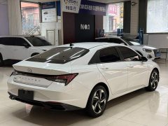 Hyundai Elantra 1.5L CVT Luxury - ფოტო 4