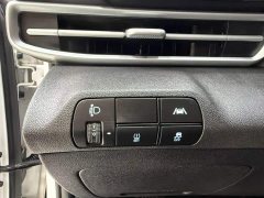 Hyundai Elantra 1.5L CVT Luxury - ფოტო 9