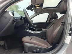 BMW 3 Series 325i M Sport Package - ფოტო 11