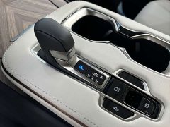 Lexus LM 2023 500h Six-Seat Premium Edition - ფოტო 15