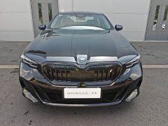 BMW i5 xDrive 50L M Sport Package - ფოტო 2
