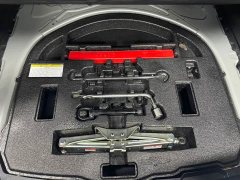 Toyota Corolla 1.8L CVT Luxury - ფოტო 9