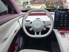 Xiaomi YU7 Four-Wheel Drive GT - ფოტო 14