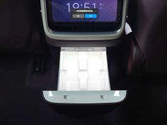 Xiaomi YU7 2025 Four-Wheel Drive Max Edition - ფოტო 9