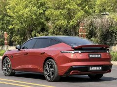 Lynk & Co Z10 95kWh 702km AWD Halo - ფოტო 7