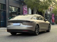 NIO ET7 2023 75kWh - ფოტო 9