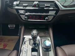 BMW 5 Series Facelift 530Li Luxury M Sport Package - ფოტო 18