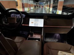 Land Rover Range Rover 3.0 L6 400PS Extended Wheelbase 7-Seater - ფოტო 9
