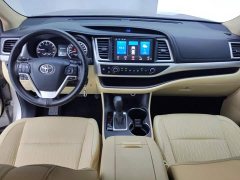 Toyota Highlander 2.0T FWD Elite 7-Seater - ფოტო 12
