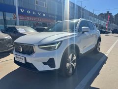 Volvo XC40 B3 Smart Remote Luxury Edition - ფოტო 1