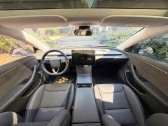 Tesla Model 3 Long Range All-Wheel Drive - ფოტო 4