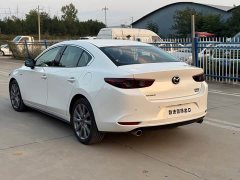 Mazda3 Axela 2022 2.0L Automatic Radiance Edition - ფოტო 10