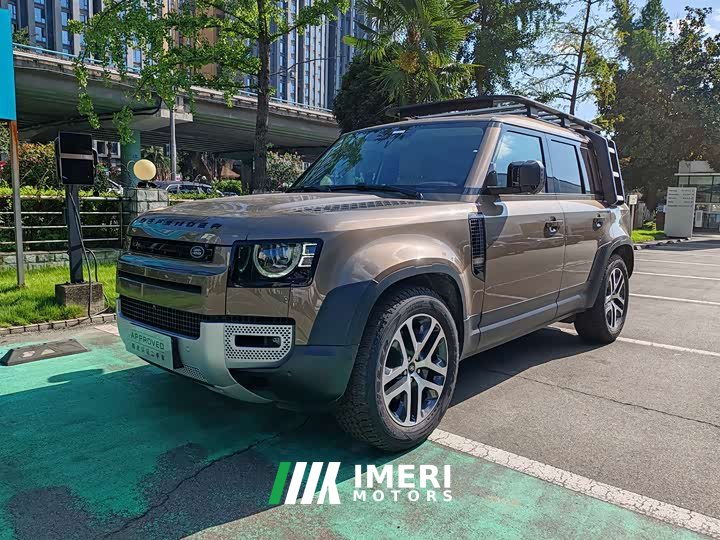 Land Rover Defender 110 3.0T P400 Dark Edition