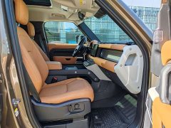 Land Rover Defender 110 3.0T P400 Dark Edition - ფოტო 11