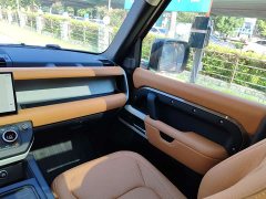 Land Rover Defender 110 3.0T P400 Dark Edition - ფოტო 15