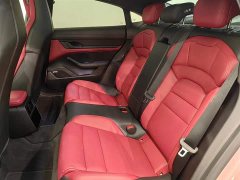Porsche Taycan - ფოტო 12
