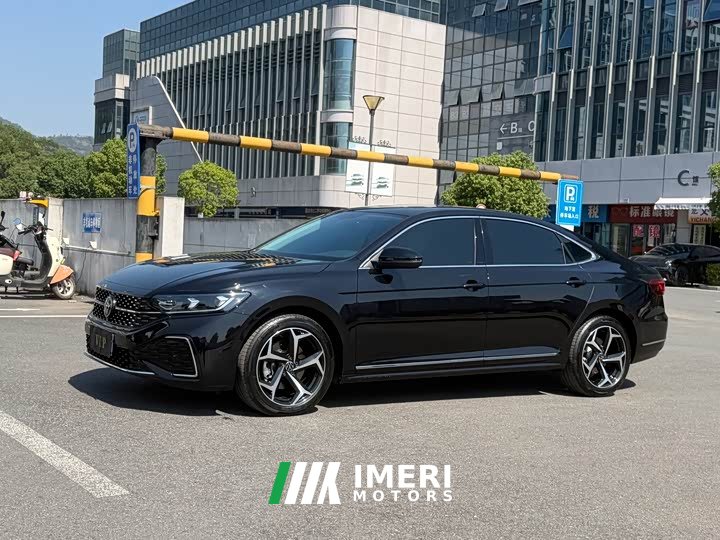 Volkswagen Passat 2024 330TSI Starry Sky Elite - ავტომობილი ჩინეთიდან